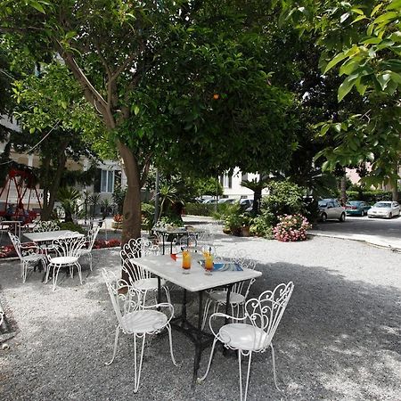 Genovese Villa Elena Residence Varazze Esterno foto