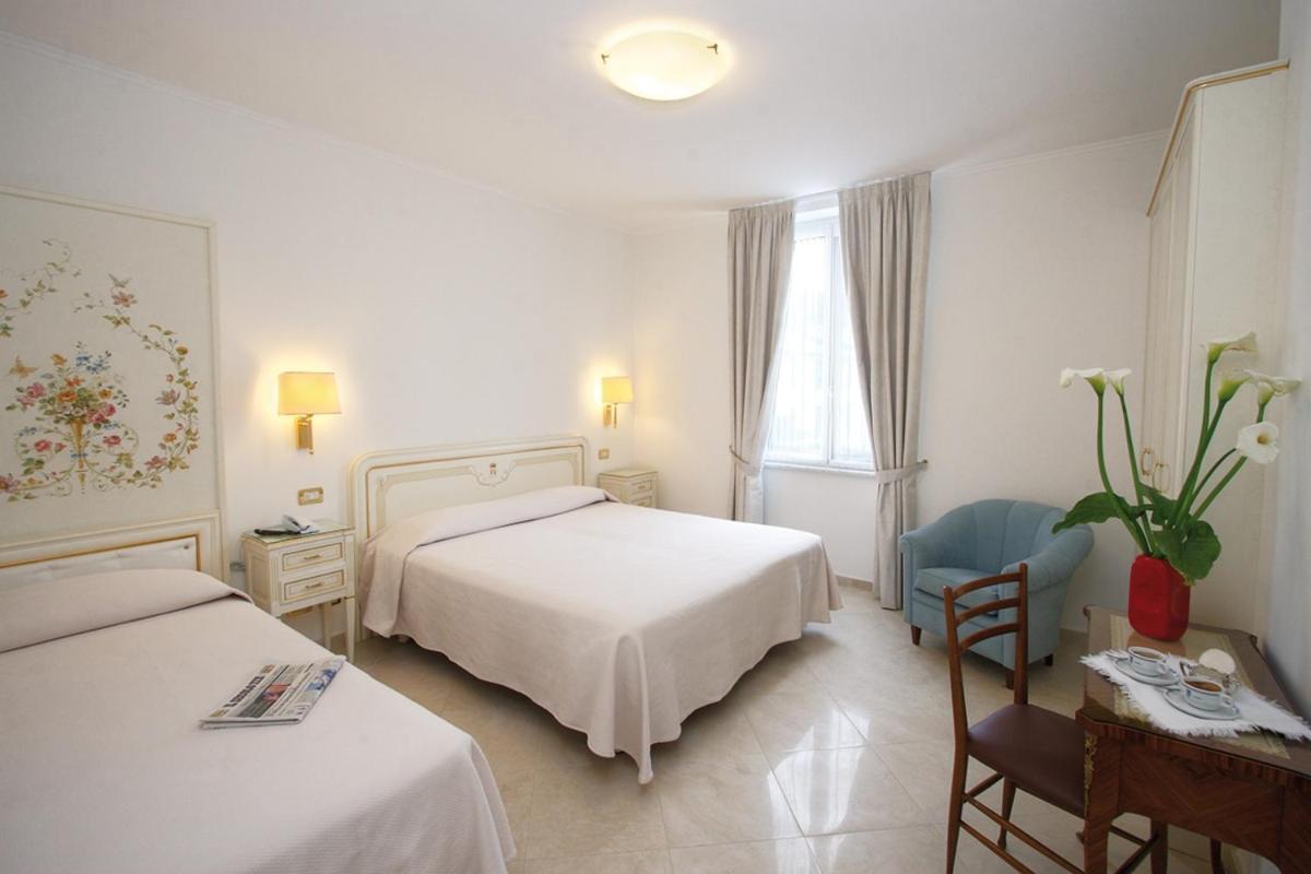 Genovese Villa Elena Residence Varazze Esterno foto